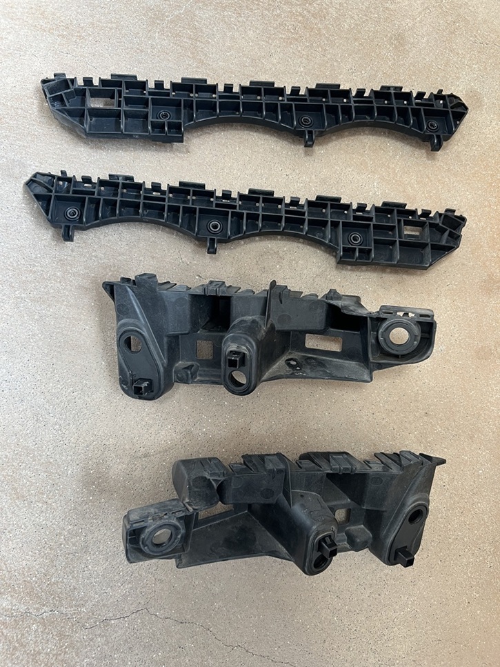 A003 GT6 インプレッサ リアバンパー リテーナー A拍卖