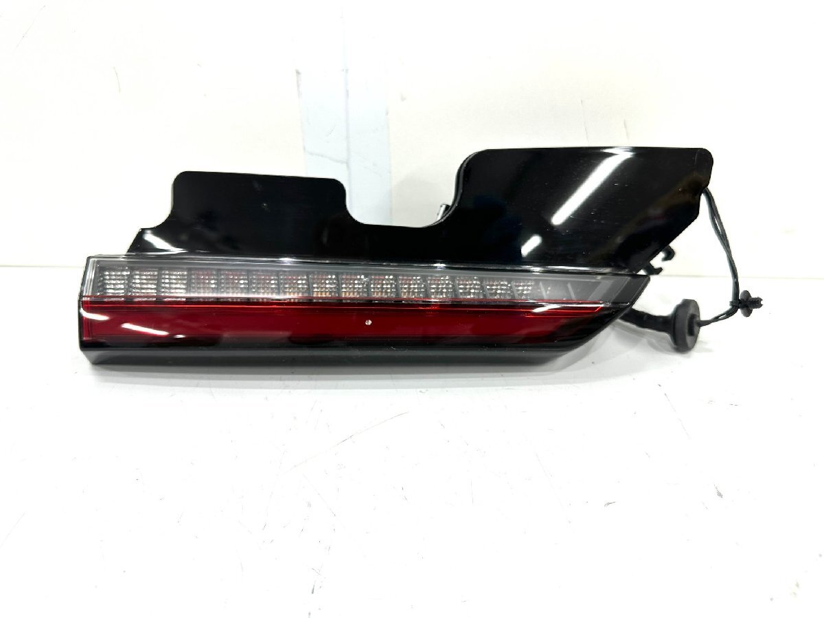 ボルボ C40 リチャージ 純正テールライト 左 32365672 (Z23-8)拍卖