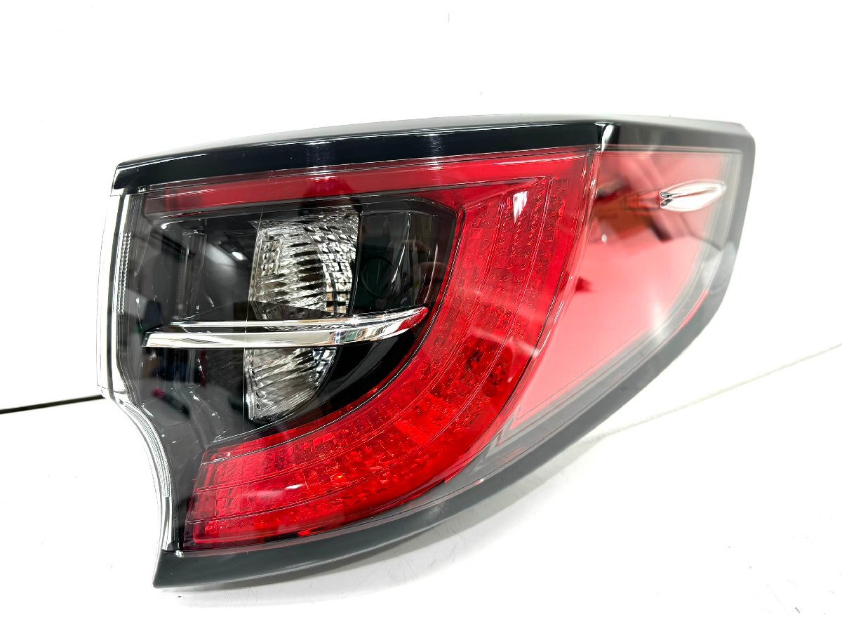 ★美品★ トヨタ カローラツーリング NRE210/214 ZWE211/214 純正 右 テールライト KOITO12-637 (Z23-24)拍卖