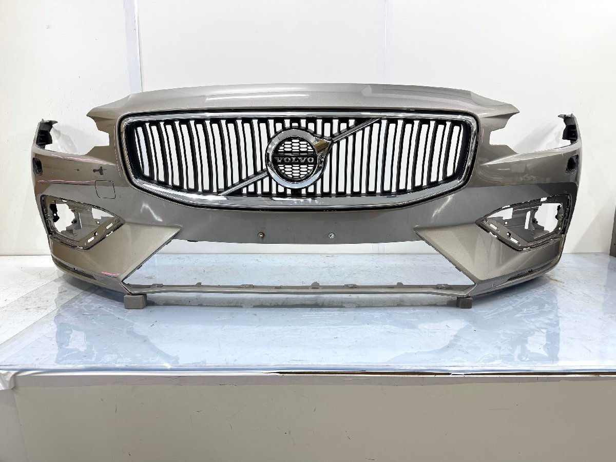 ボルボ V60 ZB系 純正フロントバンパー グレーメタリック 31690589 (C1-91)拍卖
