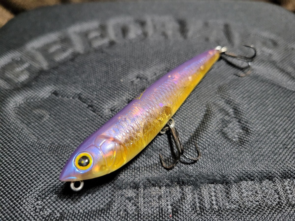 ★Megabass★DOG-X(S) メガバス ドッグX スライディング NEON CORE TEQUILA SHAD 美中古品 Length 80mm Weight 1/4oz ペンシルベイト拍卖