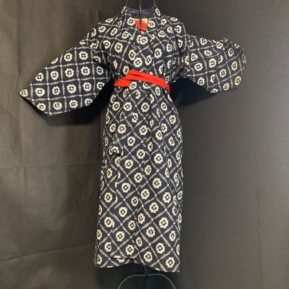 着物 久留米絣 藍染 生地 リメイク 素材 ハンドメイド 古布 型染め 絣 手作り パッチワーク カスリ かすり (A-2262)拍卖