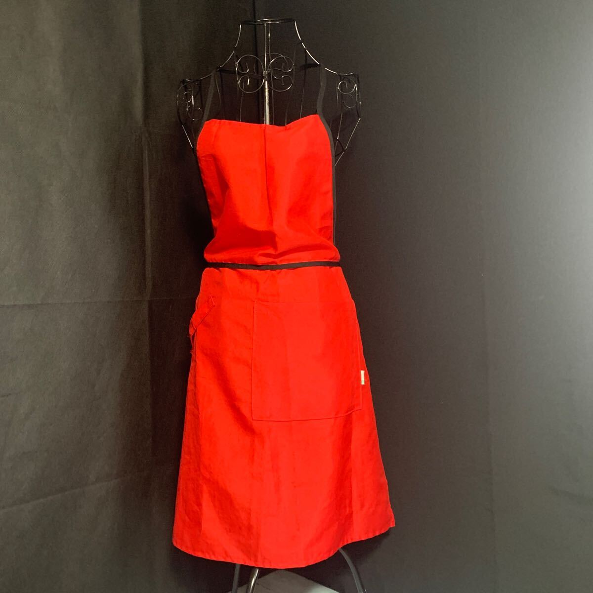 ☆エプロン 赤 生地 リメイク 素材 ハンドメイド 古布 型染め 手作り パッチワーク かすり (A-2394)拍卖