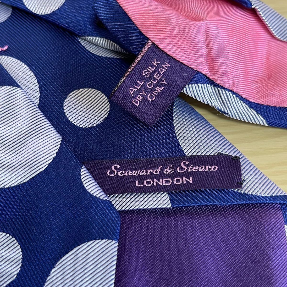 Seaward & Stearn(シーワードアンドスターン)シーワード&スターン、青シルバーデカ丸ネクタイ拍卖