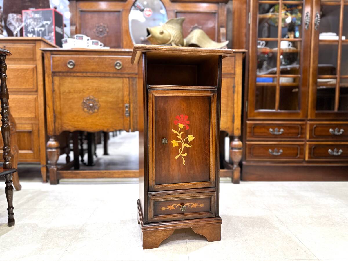 5F09 ITALY イタリア 象嵌彫スリムキャビネット スモールキャビネット 電話台 フラワースタンド拍卖