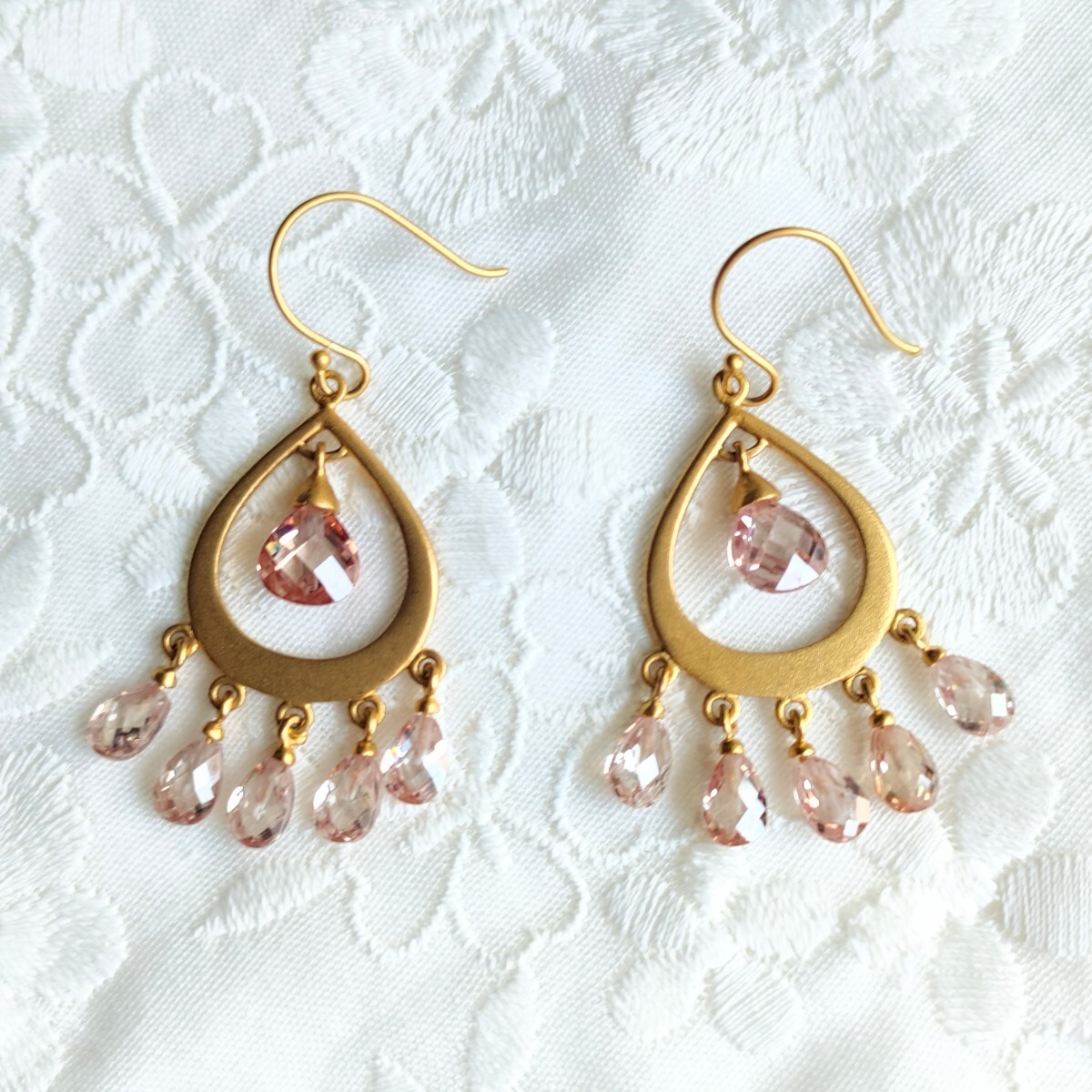 ★最終大幅値下げ!天然石ピアス マットゴールド K18 シャンデリアピアス ピンクアメジスト 新品 ユナイテッドアローズ拍卖