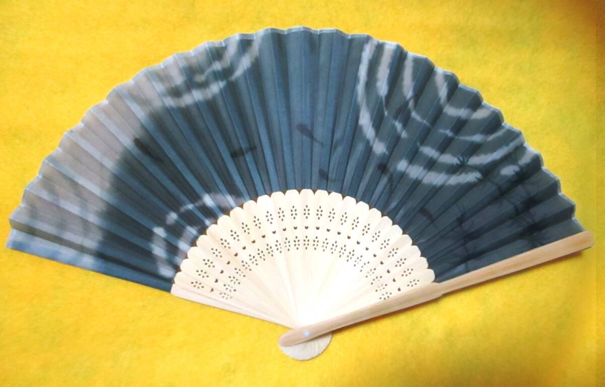 即決!【 小魚 扇子 布タイプ 濃い系 】21㎝ 天然竹 和 せんす うちわ 浴衣 着物拍卖