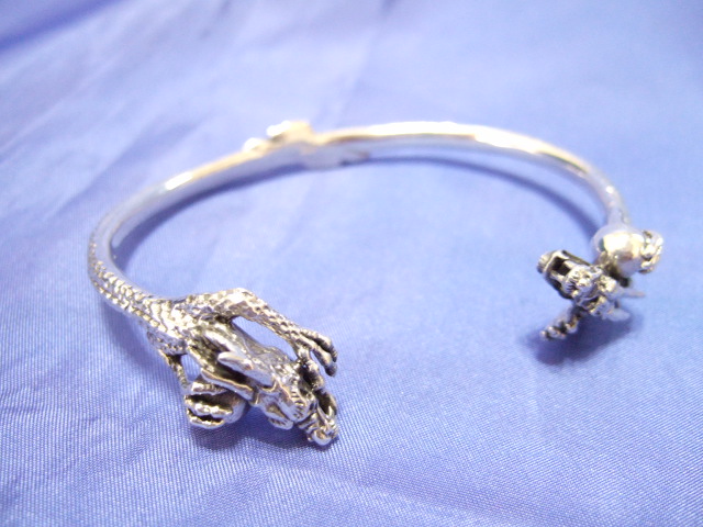 横浜最新 925SILVER龍♪ドラゴンバングル33.2g巾16ミリ 送料無料ξgbξ ξ33s拍卖