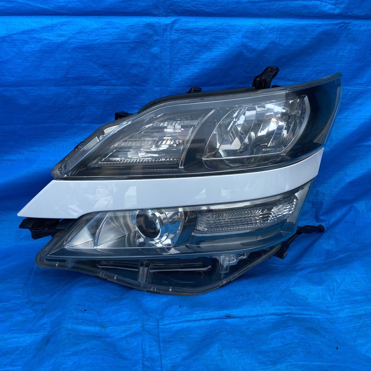 ◆トヨタ ヴェルファイア《ANH20 ANH25 GGH20 GGH25》 純正 HID ヘッドライト 左 (助手席側) ヘッドランプ ICHIKOH 58-23 打刻5 動作OK◆拍卖