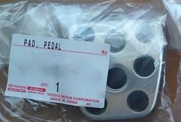 新品 純正品 TOYOTA トヨタ アルミ製 ペダルパッド ヴィッツ NCP131拍卖