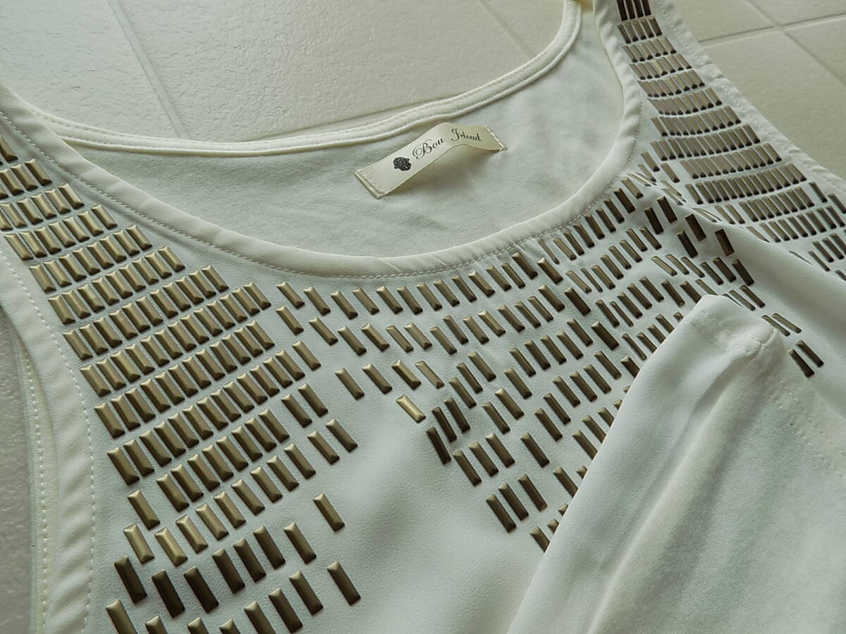 Bou Jeloud☆ブージュルード☆アイボリーのビジュータンクトップ☆インナー拍卖