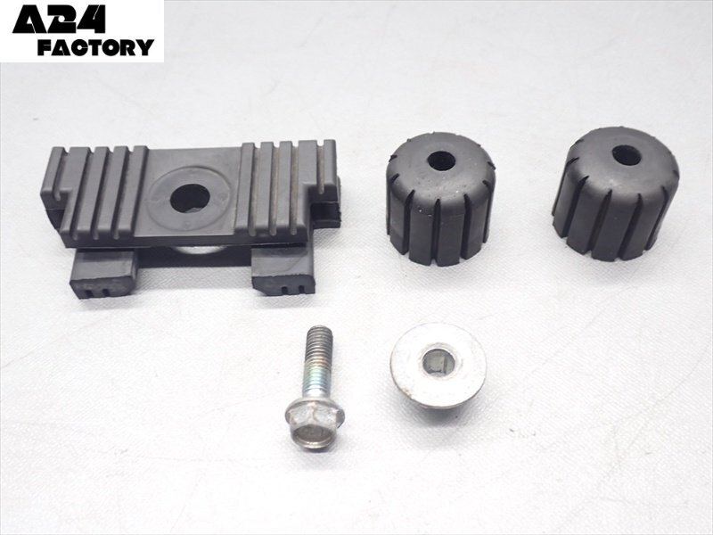 F1R7-0617 ホンダ CB400スーパーボルドール / CB400SB タンクラバーマウント 純正品 【NC39-120~ SPEC3 動画有】拍卖