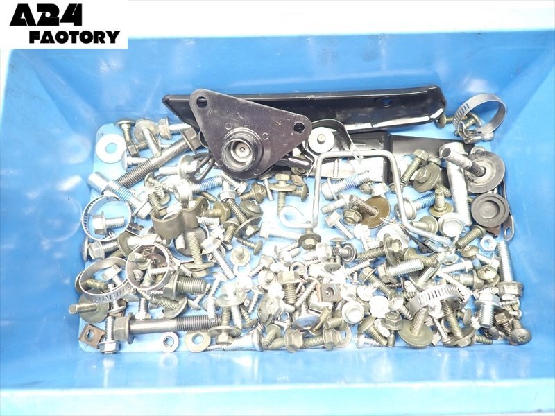 F1R7-0623 スズキ スカイウエイブ250S-3 ボルト ナット シャフト 【CJ44A-108~ 動画有】拍卖