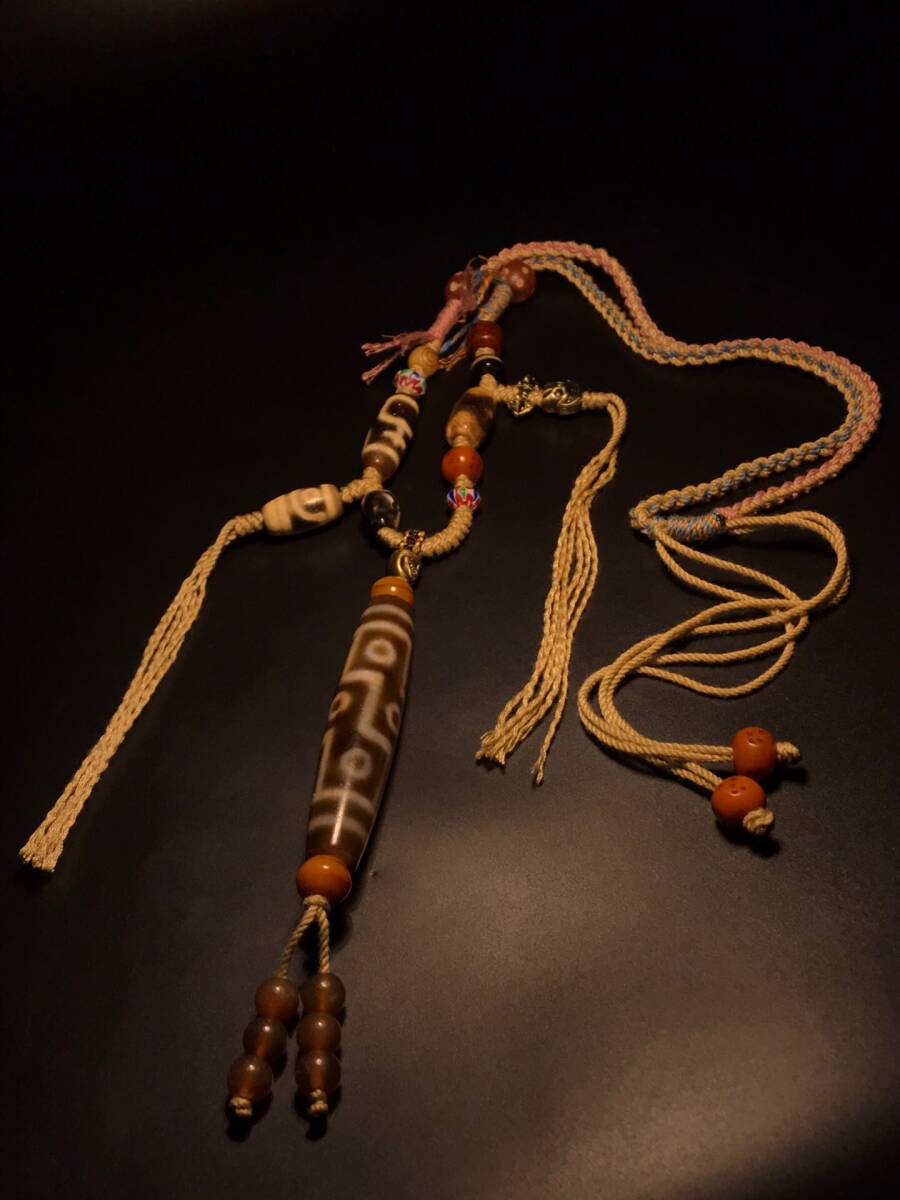 【超珍館蔵】瑪瑙製 細密彫 折線九眼天珠ネックレス手持 根付 裝身具 古賞物 古董品 古美術品 時代物 旧家蔵出 稀少珍蔵品拍卖