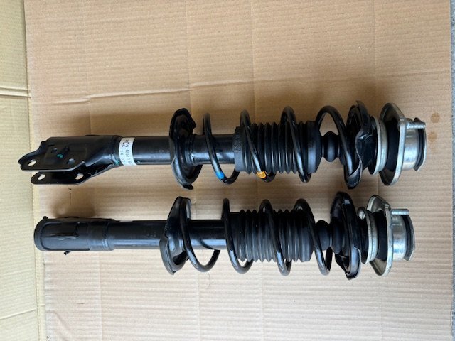 ミライース LA300S 純正 ショック アブソーバー左右【S7640】拍卖