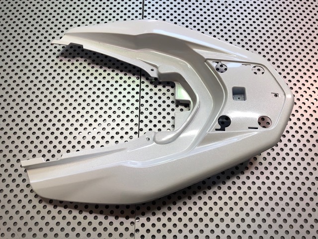 ホンダ PCX125・150(JF81/KF30) 純正テールカバー 中古拍卖