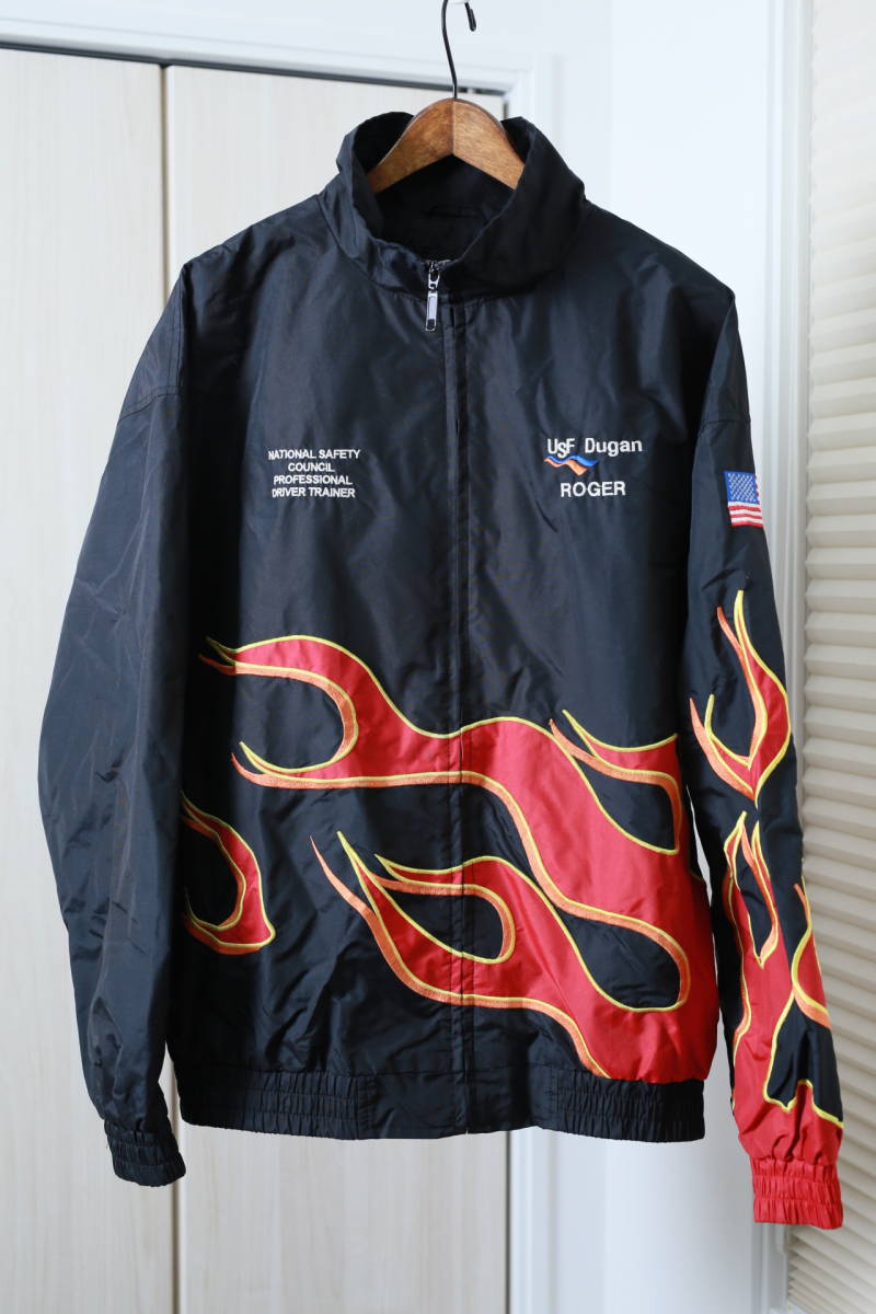 ★オールド HILTONヒルトン ファイヤーパターン刺繍ナイロンジャケット 古着ユーズド男性メンズL黒ブラック上着ブルゾン炎ジップ拍卖