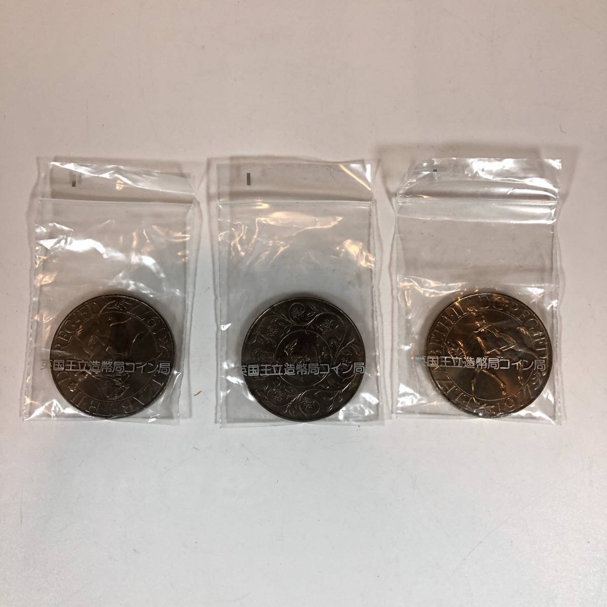 ER-60【英国コイン】ELIZABETH Ⅱ エリザベス2世 DG REG FD 1977 御在位25年記念 造幣局コイン 中古 3枚拍卖