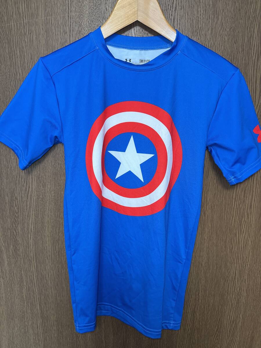 【未使用品】 UNDER ARMOUR MARVEL コラボ アンダーアーマー 半袖 アンダーシャツ 光沢ブルー Sサイズ トレーニング スポーツ拍卖