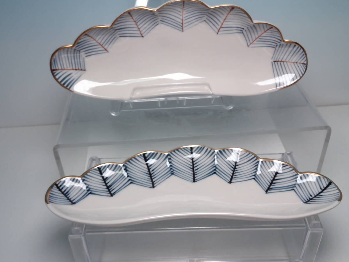 ☆お料理屋さんの器 伯山作 金彩 染付 若松文 皿向付 二客 23,2cm 長皿/茶懐石/割烹/日本料理拍卖