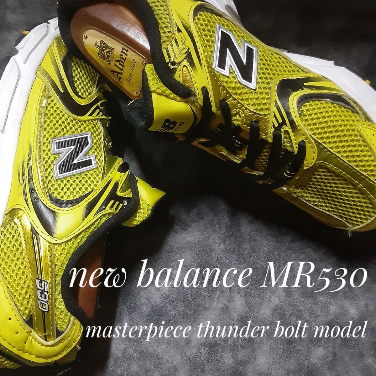 最値!定12980円!名作テクノランニング!00's復刻!サンダーボルトモデル!ニューバランス MR530高級スニーカー!イエロー!黄色 希少メンズ 24cm拍卖