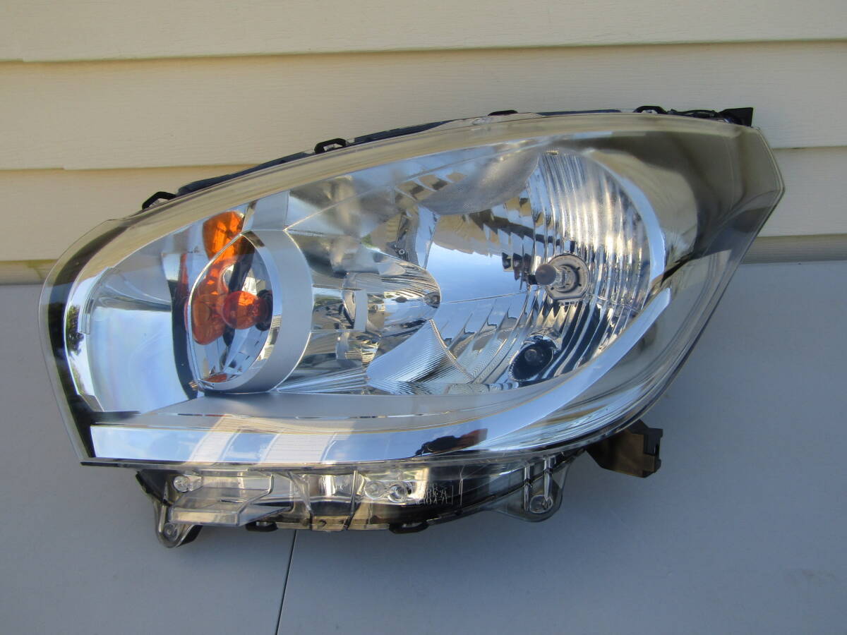 ニッサン デイズ 純正 左 ヘッドライト ライト STANLEY W1047 ■■ 13062005拍卖