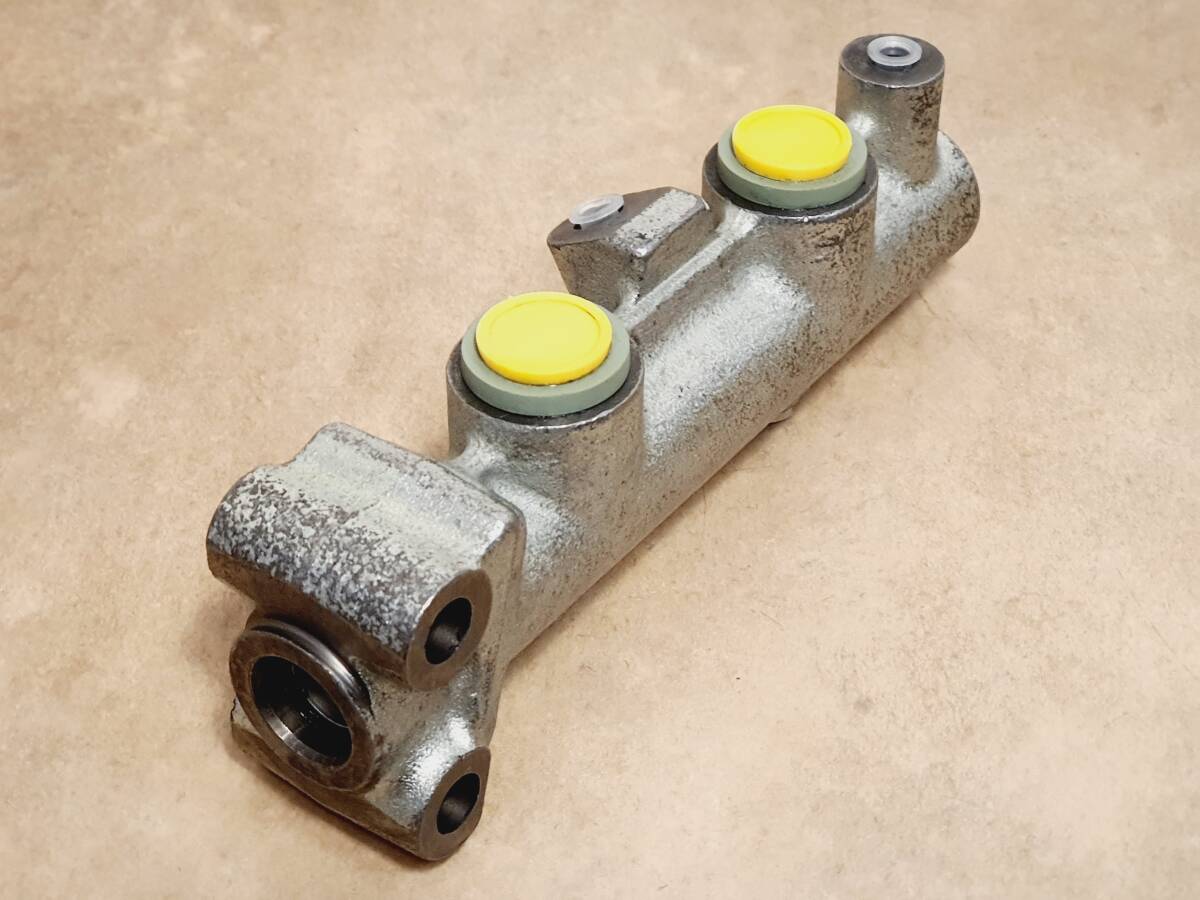 シトロエン・2CV マスターシリンダー LHMデュアル拍卖