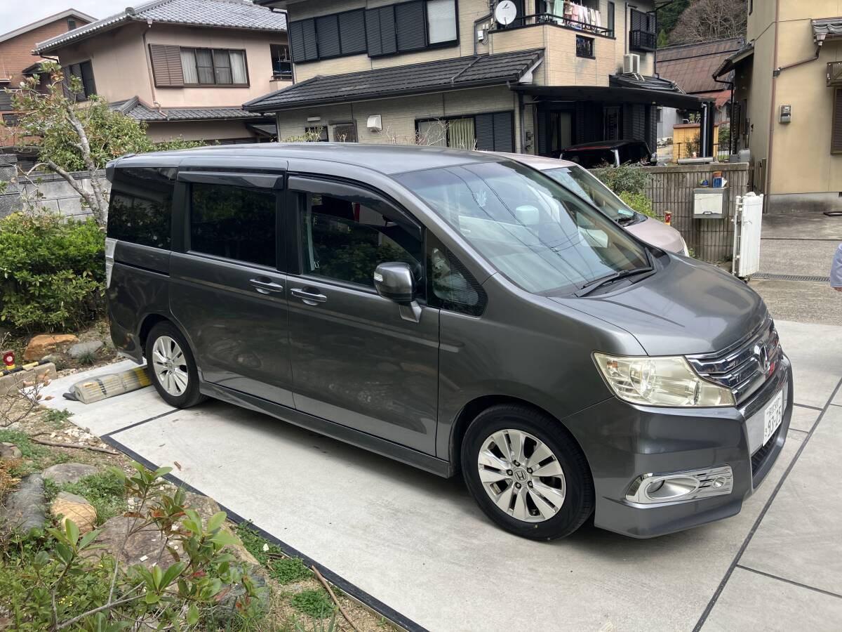 ホンダ ステップワゴン 8人乗り スパーダ フリップダウン、バックカメラ付 車検2年付き拍卖