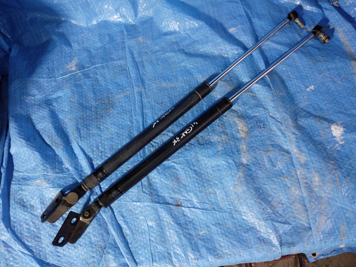 ステージア WGNC34 バックドアショック2本セット /2516.BB101拍卖