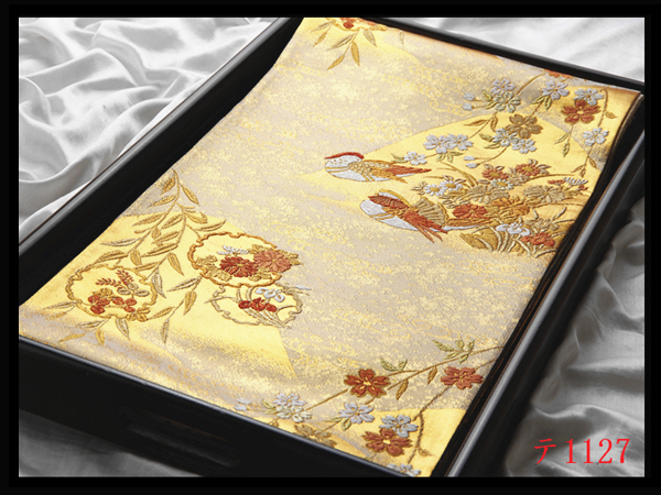 蔵【テ1127】西陣逸品 振袖可 雪輪鴛鴦草花紋 気品豊かに 正絹純金糸六通高級美術袋帯 未使用◇検◇簪着物名古屋帯和装小物帯締め拍卖