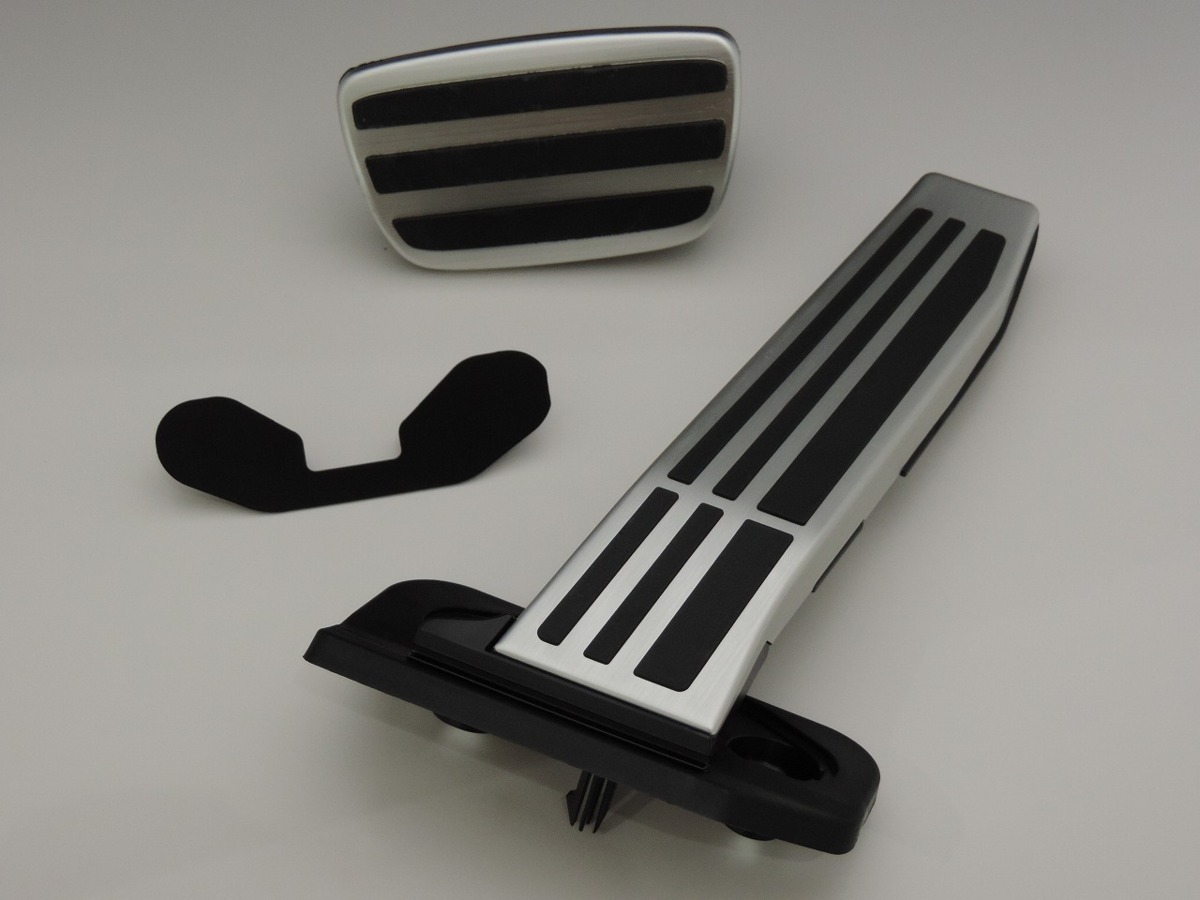 レクサス LC500&LS500 F-SPORT用 アルミアクセルペダル&アルミブレーキペダルパット&ペダルレータカバー 3点セット 220 クラウン前期拍卖