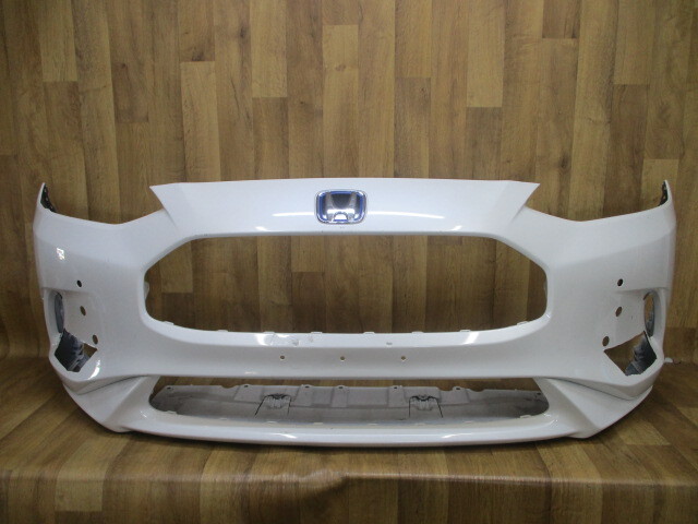 E11/ RZ3/RZ4/RZ5/RZ6 ZR-V/ZRV純正フロントバンパー71101-3V0-ZZ00拍卖