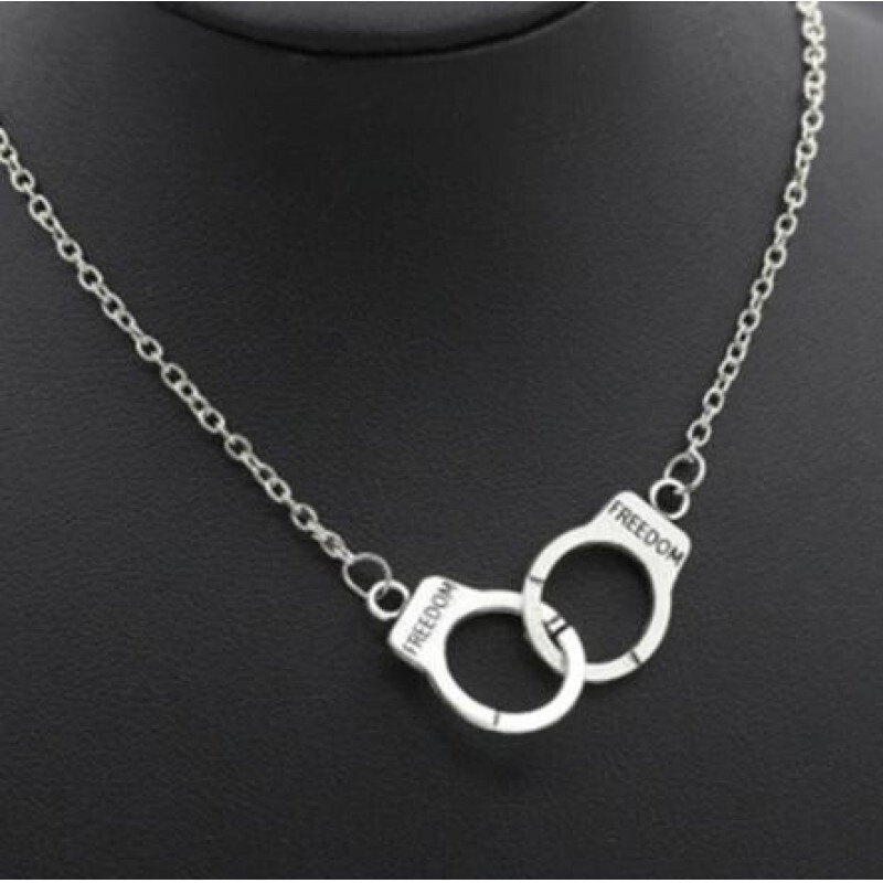050 ペンダント ネックレス 手錠型 ハンドカフ アクセサリー ジュエリー 人気デザイン レトロ 【 シルバーカラー 】拍卖