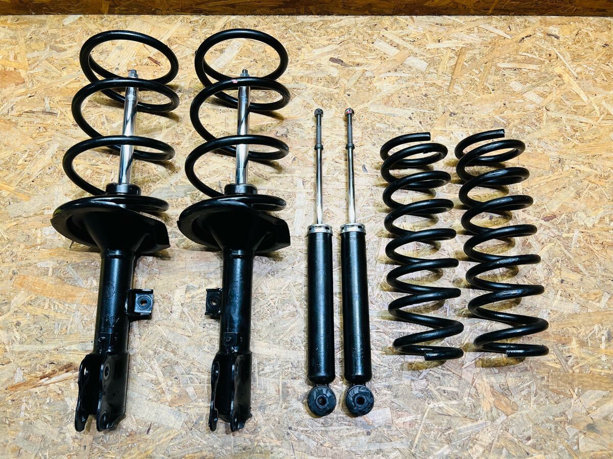 ◆新車外し品◆MITSUBISHI 三菱 CV5W デリカ D5 純正 サスペンションキット サスキット ショック アブソーバー スプリング 4060A201拍卖