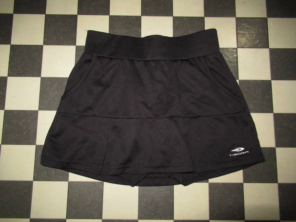 ★TIGORA(ティゴラ)★S レディース テニス スコート インナースパッツ付 吸水速乾、UVカット拍卖
