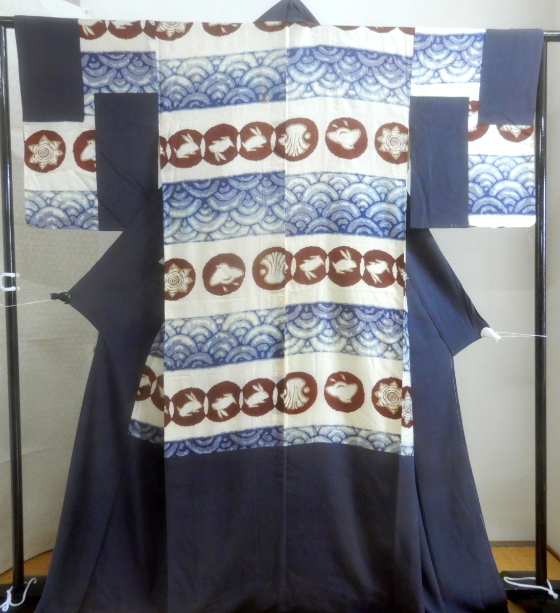 <銀の斧>正絹・アンティーク長襦袢・波うさぎ・時代長じゅばん拍卖