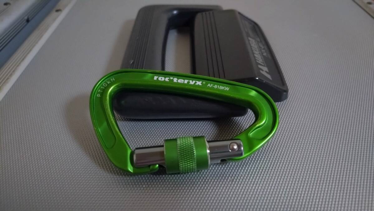 ロックテリクス roc'teryx RTAF818KW ツオラミスクリュー リアルグリーン カラビナ 中古 美品拍卖