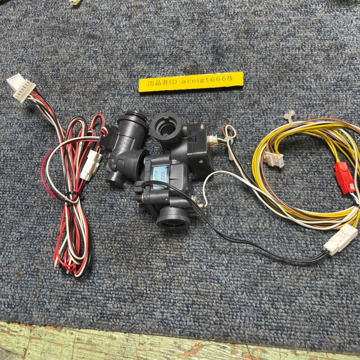 ジャンク ダイキン ヒートポンプ給湯機 TU31JFCV ふろサーミスタ 水位センサ 水流スイッチ 水量センサ T56-753R エコキュート センサー類拍卖