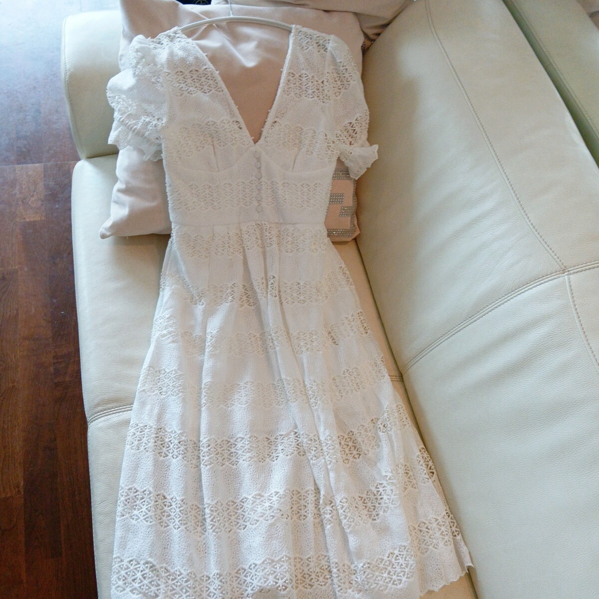 セルフポートレート ホワイト レース ひざ丈ワンピース 半袖 カクテル 白 格安拍卖