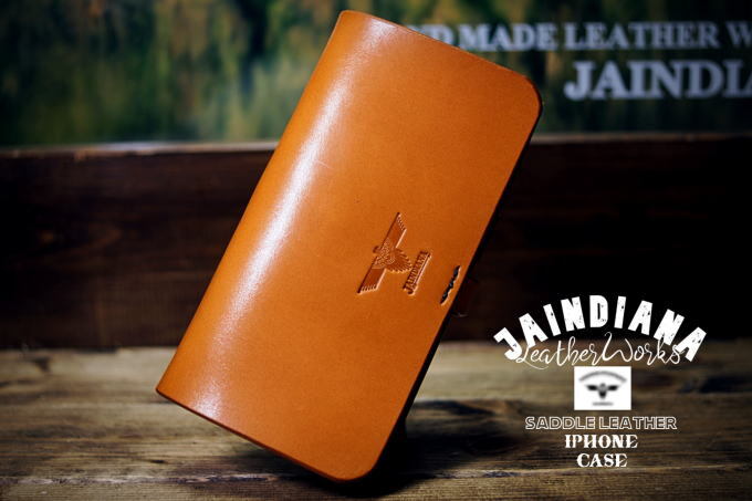 iPhone16ケース 手縫い サドルレザー 横開きシンプル キャメル (iPhone16pro,16proMax,16Plus仕様での製作も可)拍卖