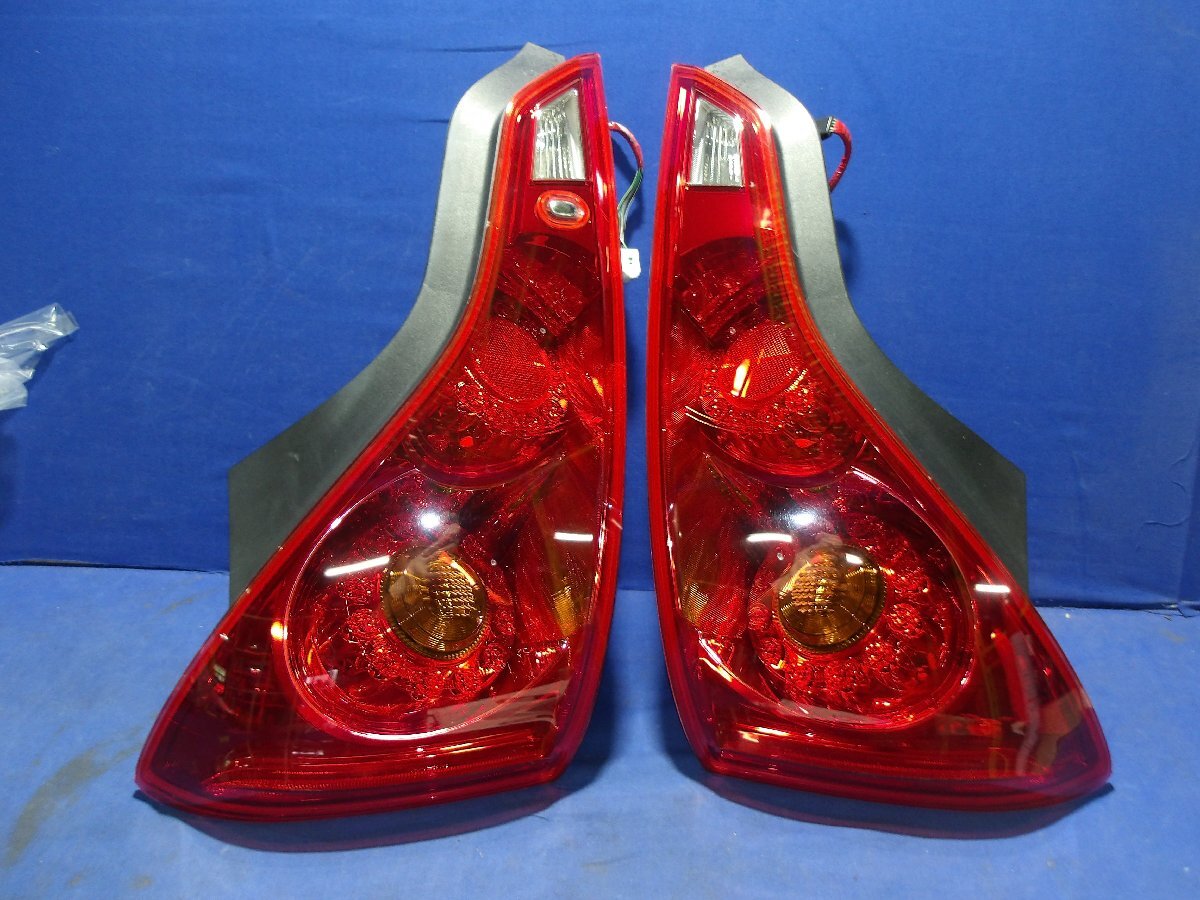 《個人宅発送不可》◇◇ 日産 スカイライン CKV36 純正 テールランプ 左右 ICHIKOH D051 ◇◇拍卖