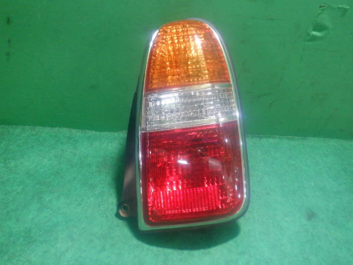 【C】ダイハツ ミラジーノ L700S 純正 右 テールランプ イチコー 7462-4858拍卖