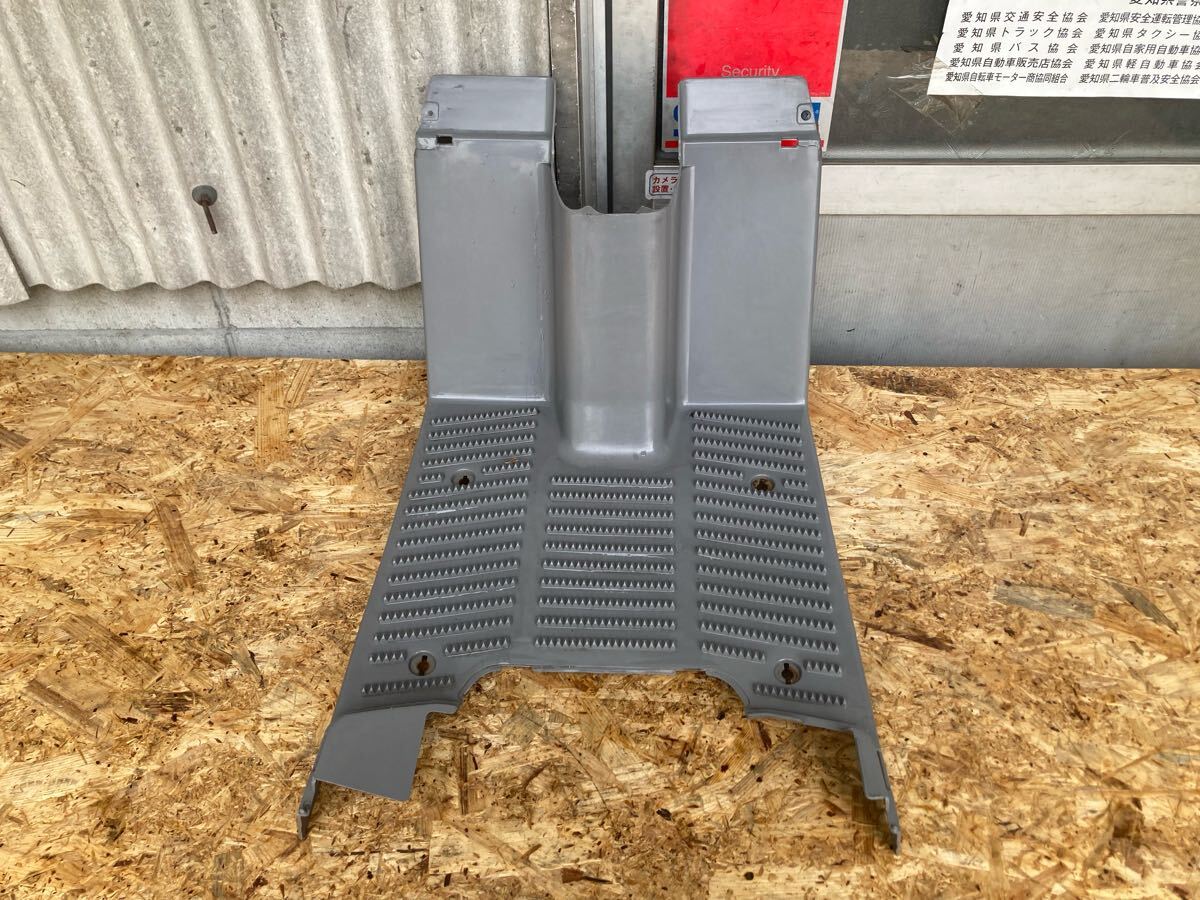 59264■ ホンダ ジャイロX TD02 FI車 (111番台~) ステップボード 外装 カウル カバー 純正拍卖