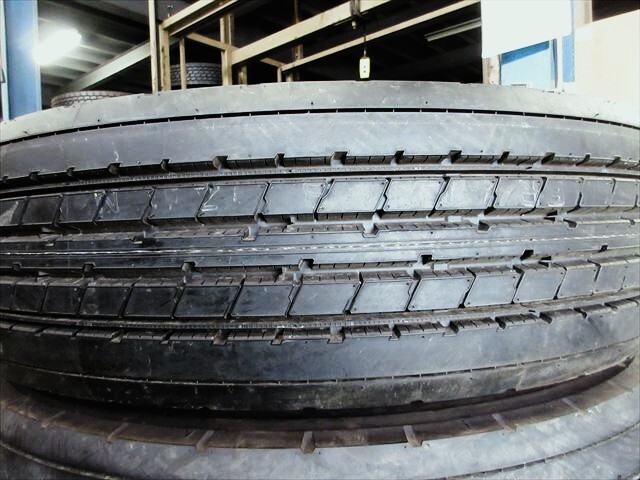 送料無料 新車外し 255/70R22.5 BS R173 2023年製 1本 イボ付き バリ溝 拍卖