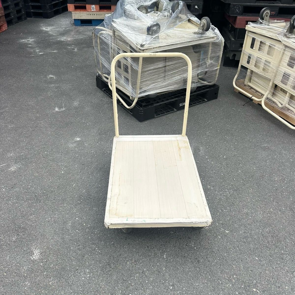 【奈良県葛城市発】中古 台車 900×600 拍卖