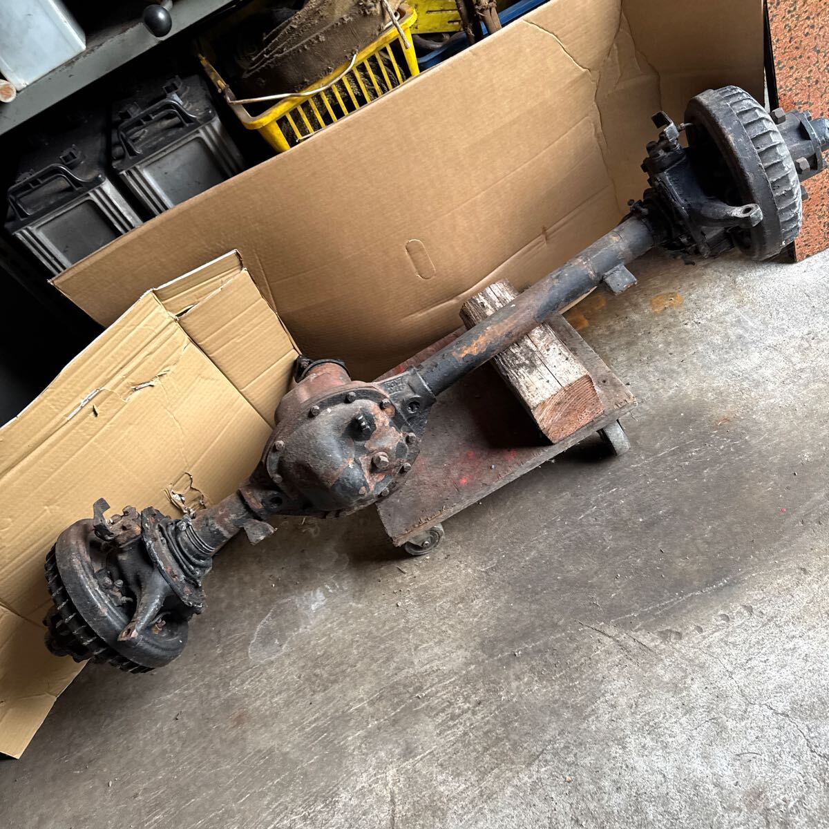 三菱ジープj3フロントデフ S45年車からの外し品拍卖