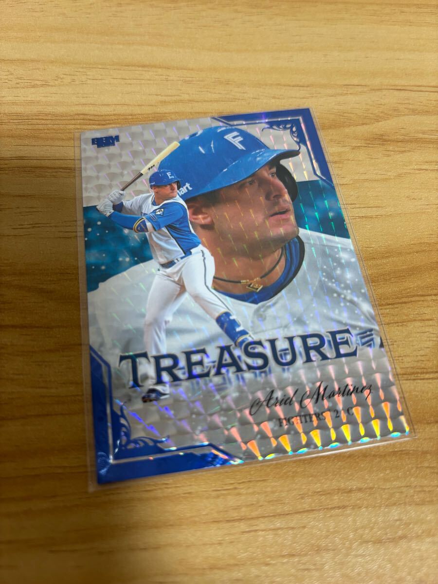 BBM 2025 北海道日本ハムファイターズ アリエル・マルティネス TREASURE 10枚限定 パラレル版 トレジャー拍卖