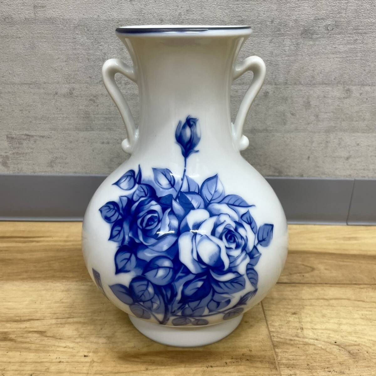 #9155 花瓶 花器 壺 ツボ 飾り インテリア リビング 新山 バラ 薔薇 ブルーローズ 約23㎝ 現状保管品拍卖