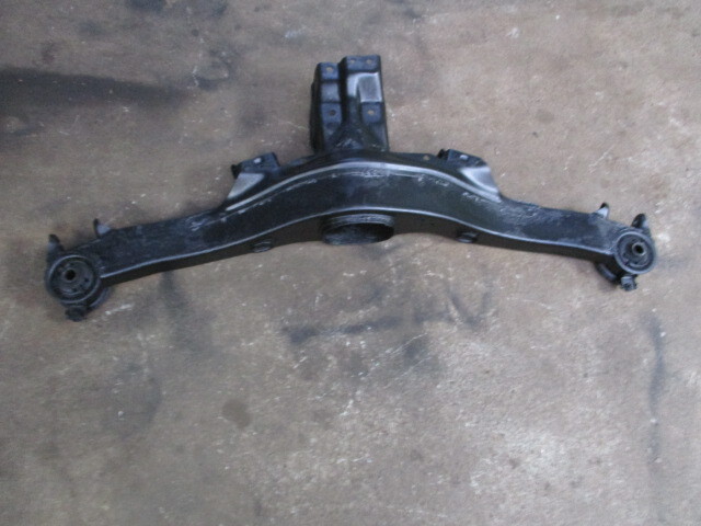 希少な補強入り!後期60年式 GA61セリカダブルエックス 1GG ツインカム 7.5インチ デフ用 リア メンバー 検索用 GX71 GZ10 TRD フジツボ拍卖