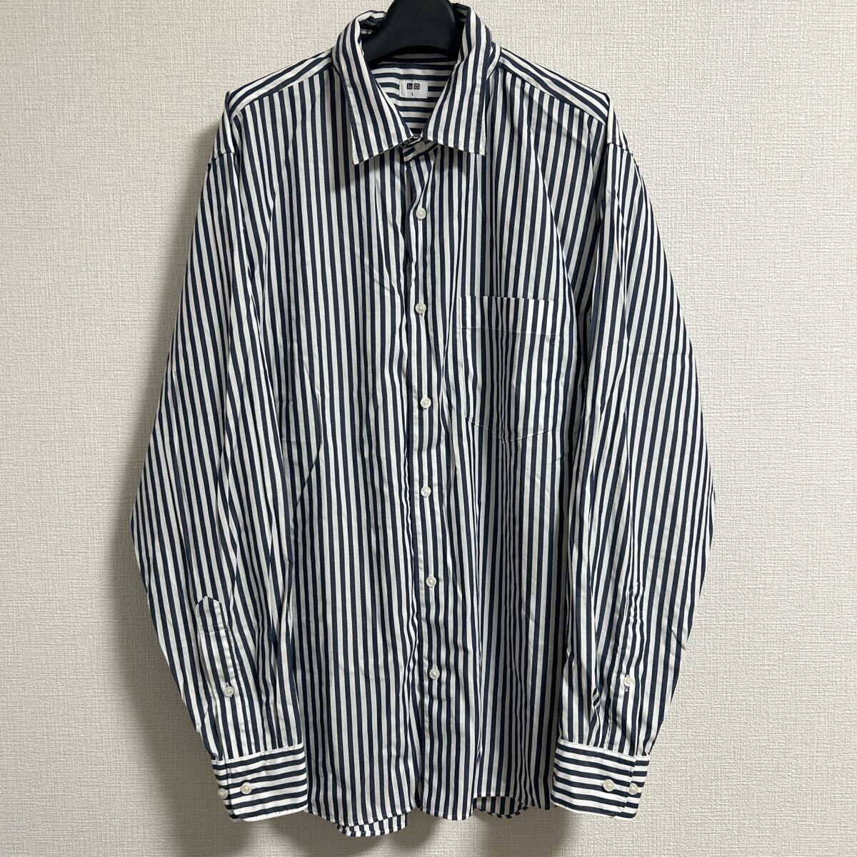ユニクロ UNIQLOストライプ ボタンダウン 長袖シャツブラウスブルーホワイト 定番 ベーシック 羽織 冷房 UVケア 対策 カジュアル 着回し拍卖